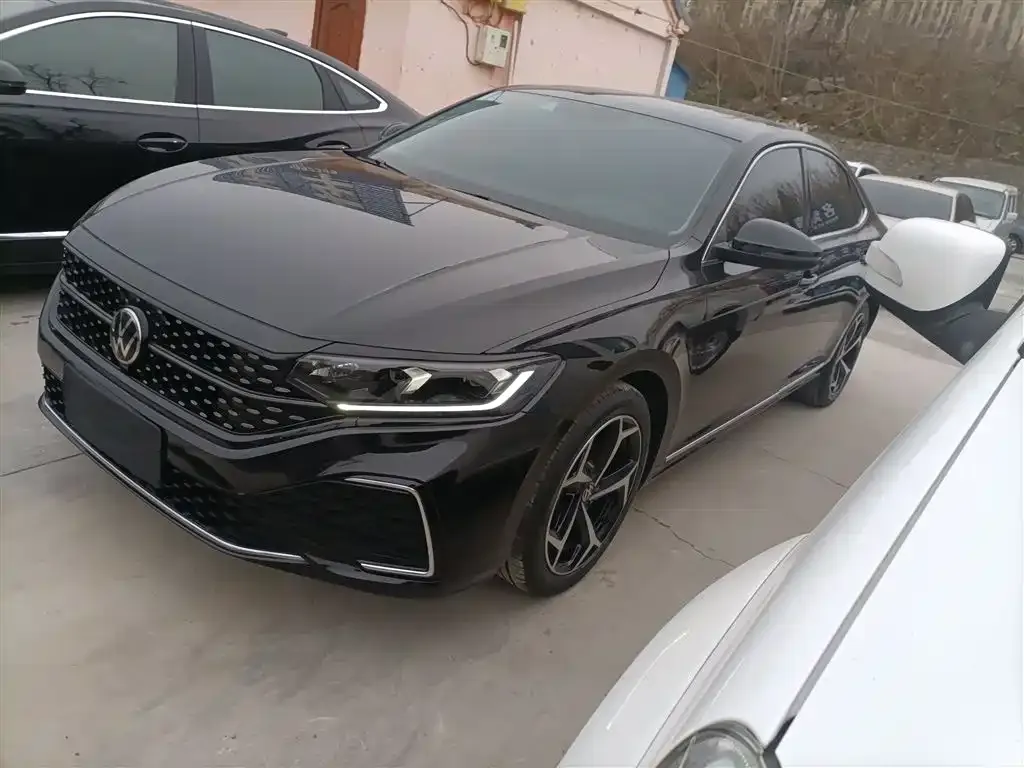Volkswagen Passat 2023 из CN, фото 2