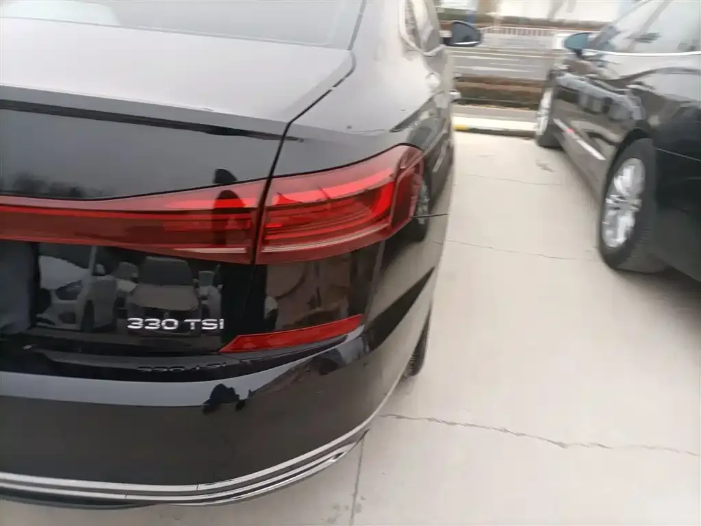 Volkswagen Passat 2023 из CN, фото 8