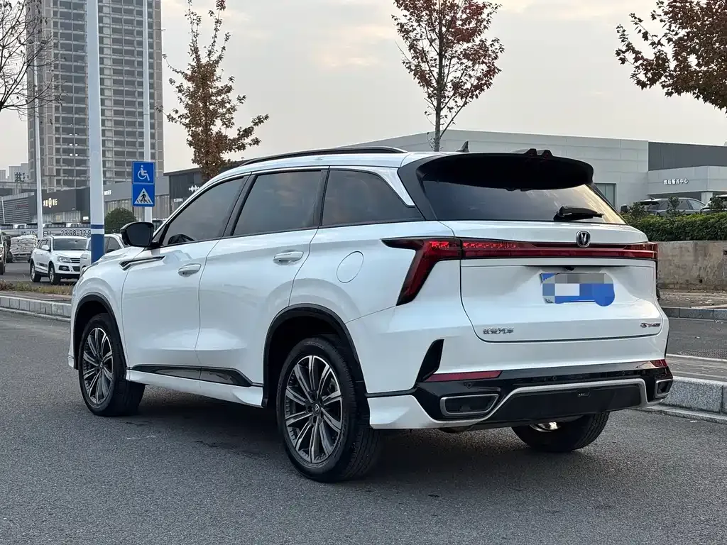 Changan CS75PLUS — фото 6