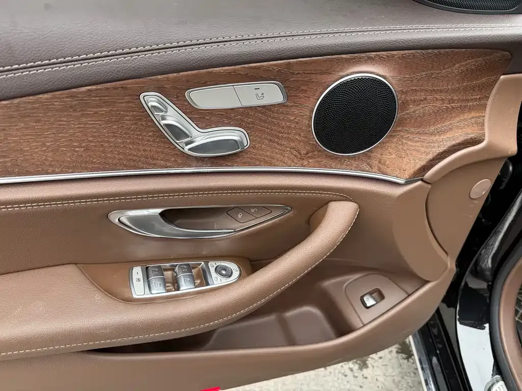 Mercedes-Benz E-Class 2023 из CN, фото 5
