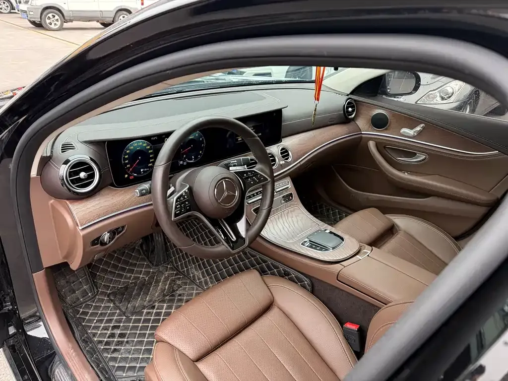 Mercedes-Benz E-Class 2023 из CN, фото 8