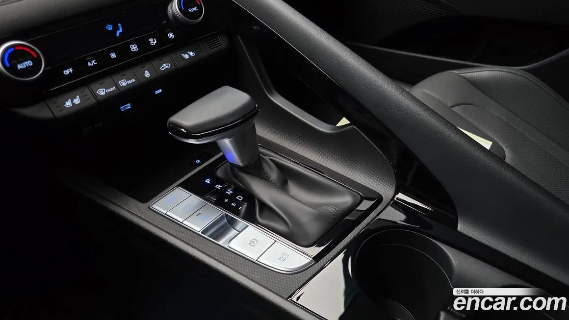 Hyundai AVANTE — фото 3