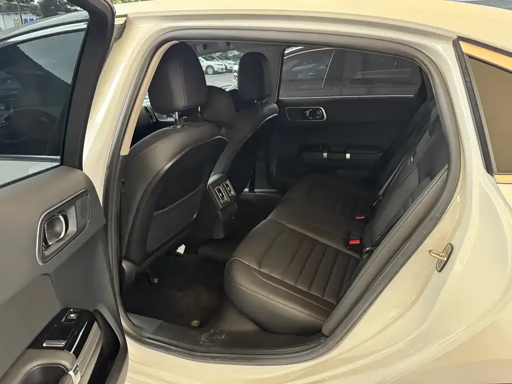 Citroen C6 2023 из CN, фото 2