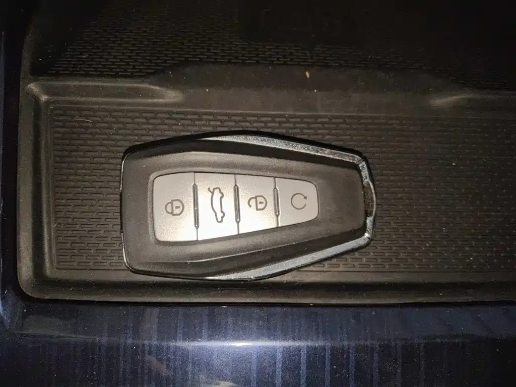 Geely Xingyue L 2023 из CN, фото 9