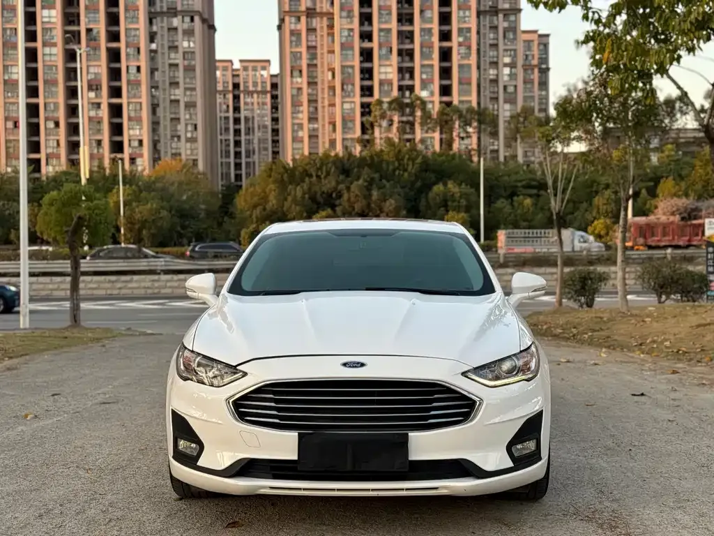 Ford Mondeo 2021 из CN, фото 2