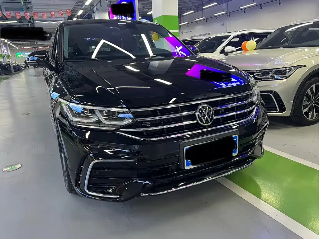 Volkswagen Tiguan L 2023 из CN, фото 3