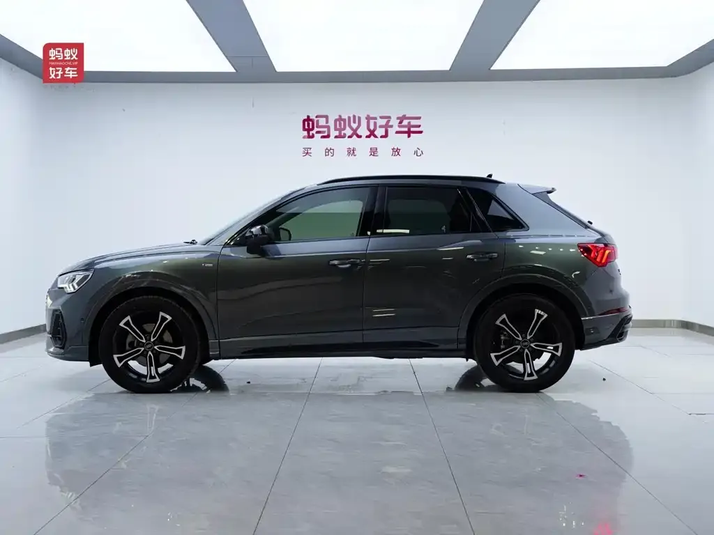 Audi Q3 2021 из CN, фото 4