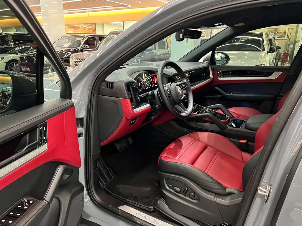 Porsche Cayenne 2024 из CN, фото 8