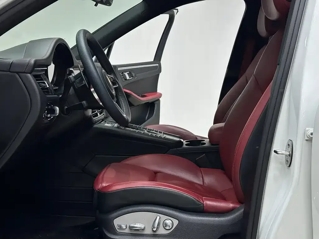 Porsche Macan 2021 из CN, фото 4