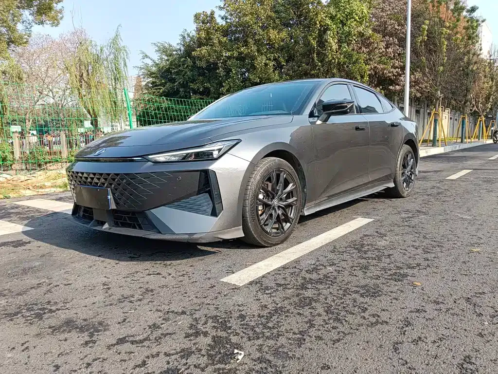 Changan UNI-V 2024 из CN, фото 1