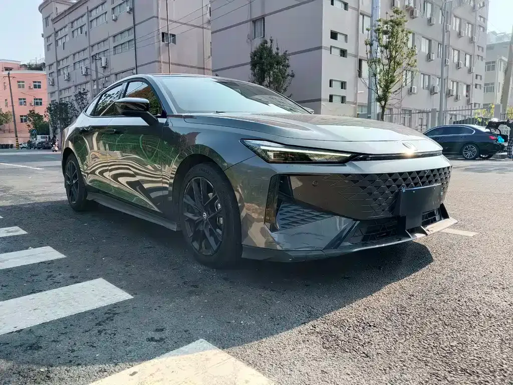 Changan UNI-V 2024 из CN, фото 4