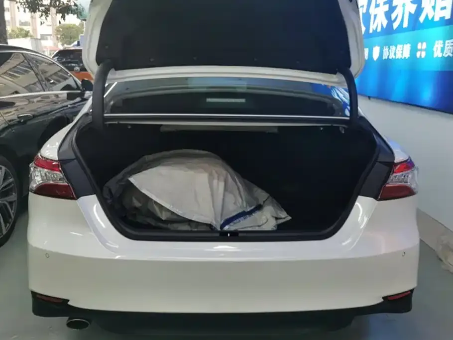 Toyota Camry 2022 из CN, фото 9