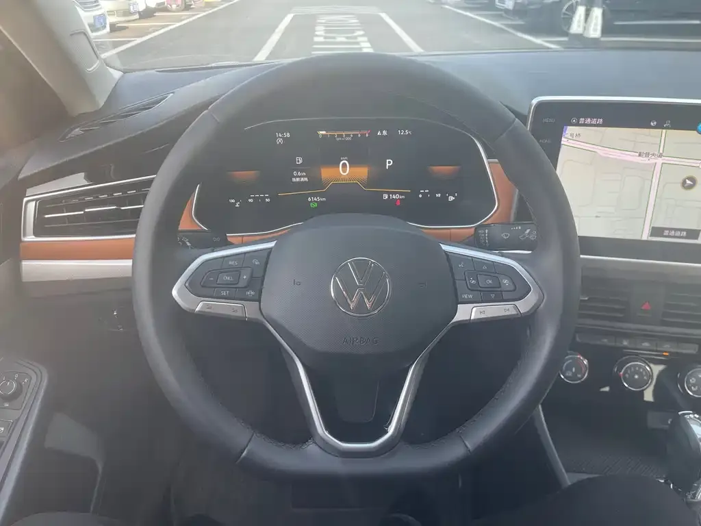 Volkswagen Bora 2024 из CN, фото 4