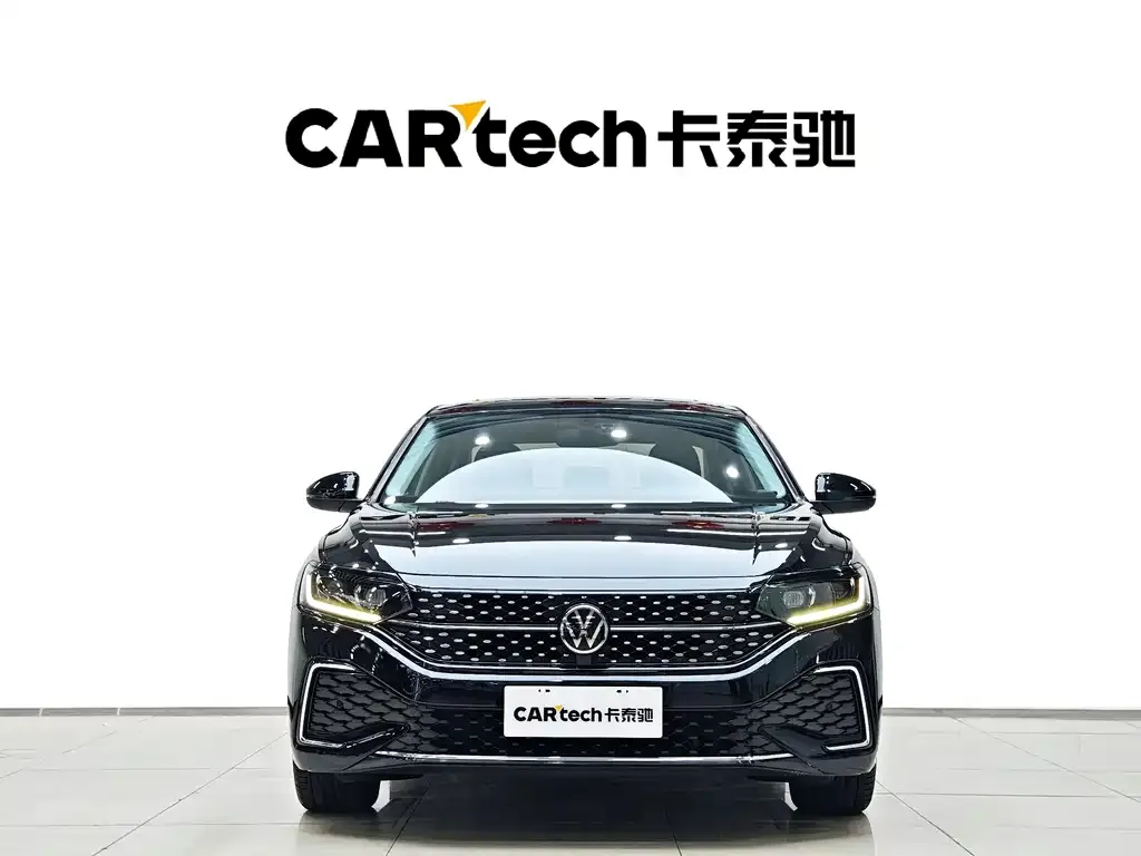 Volkswagen Passat 2023 из CN, фото 8