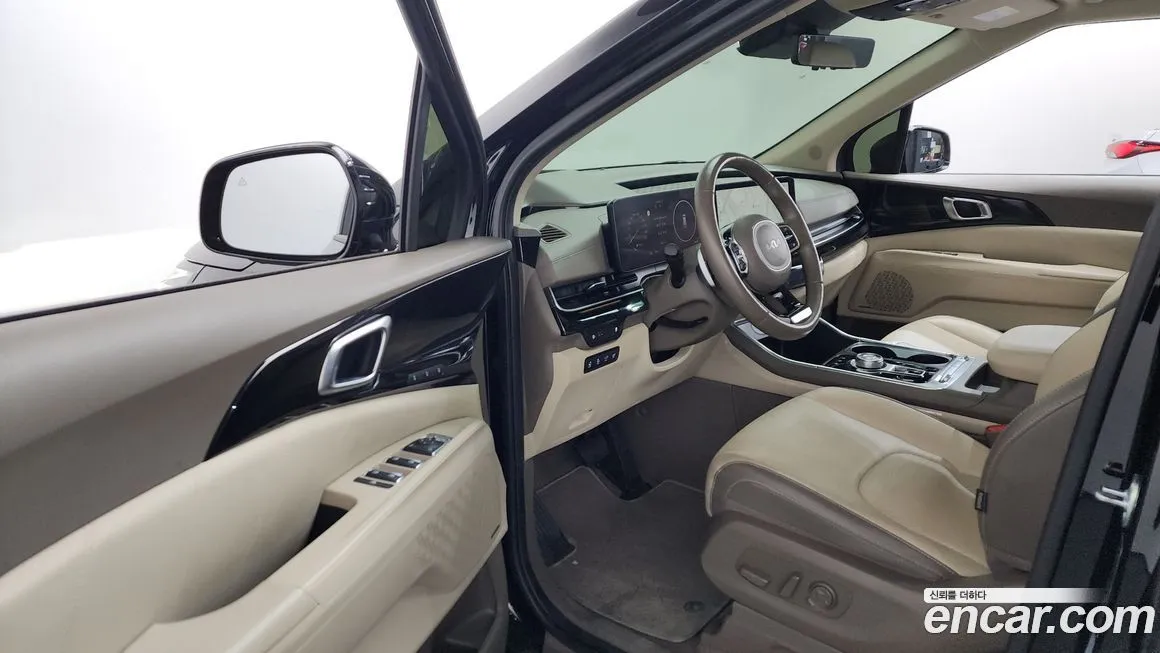Kia Carnival — фото 10