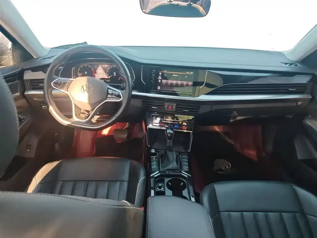 Volkswagen Passat 2022 из CN, фото 2