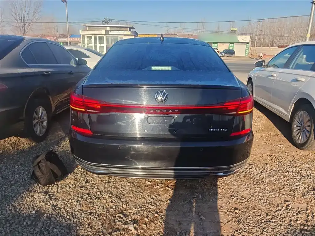 Volkswagen Passat 2022 из CN, фото 10