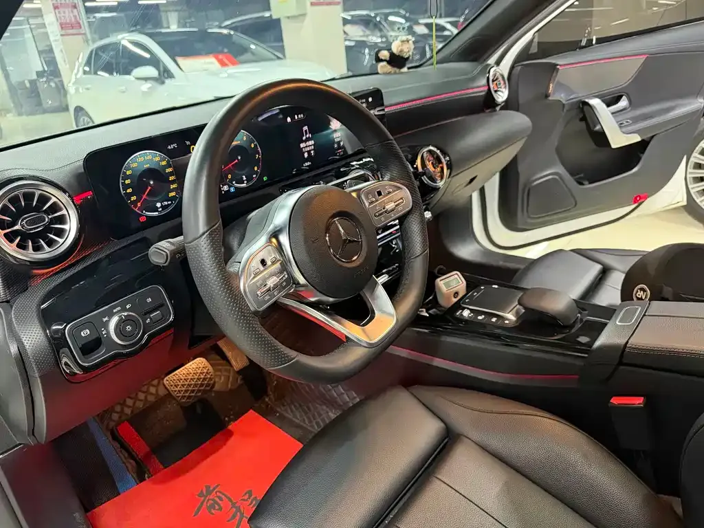 Mercedes-Benz A-Class 2022 из CN, фото 8