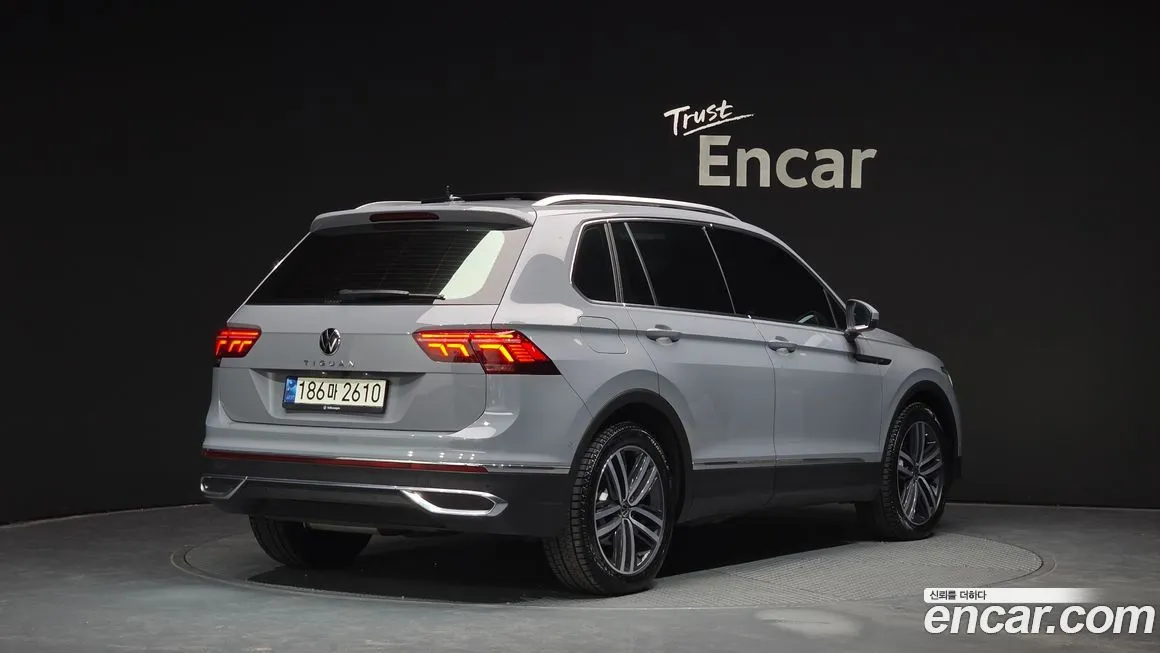 Volkswagen Tiguan — фото 4