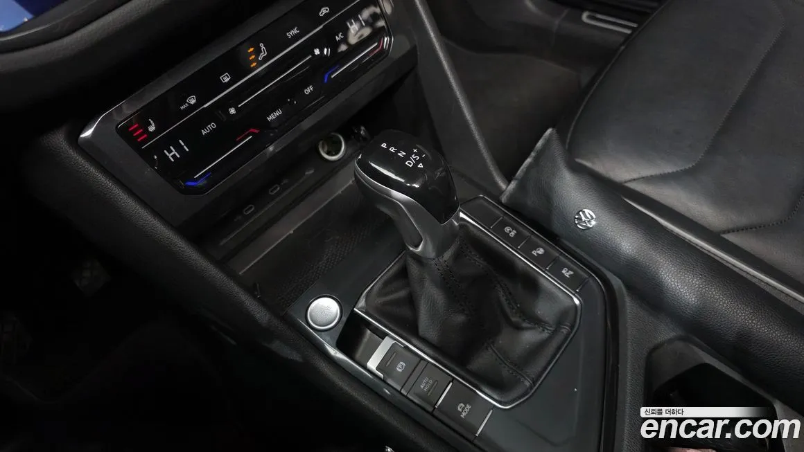 Volkswagen Tiguan — фото 6