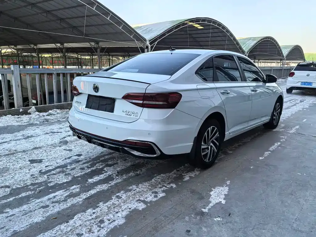 Volkswagen Lavida 2023 из CN, фото 5