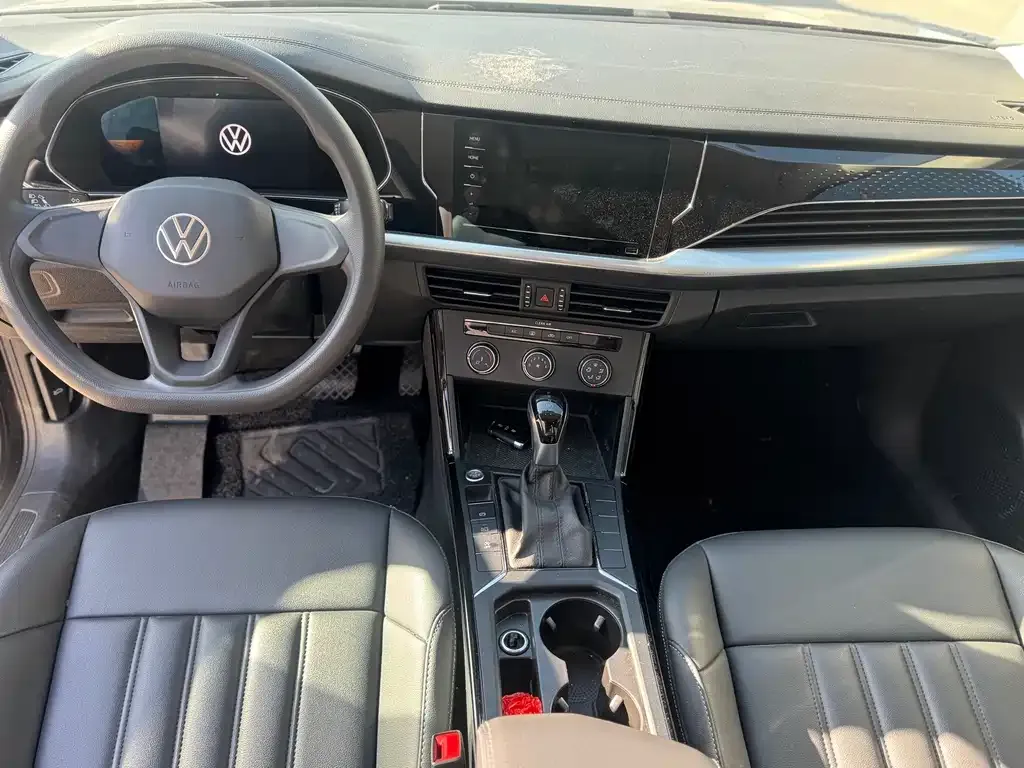Volkswagen Passat 2022 из CN, фото 3