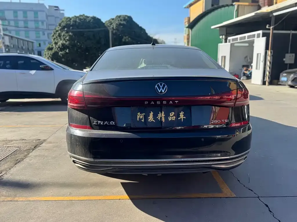 Volkswagen Passat 2022 из CN, фото 2