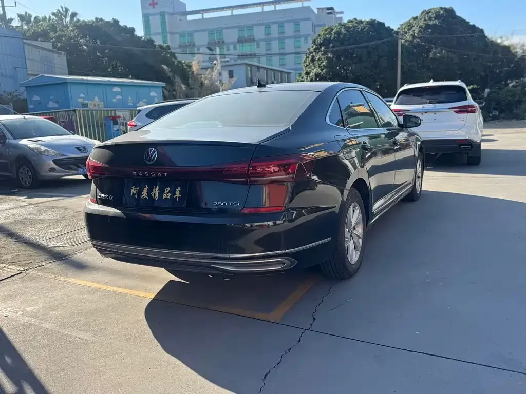 Volkswagen Passat 2022 из CN, фото 6