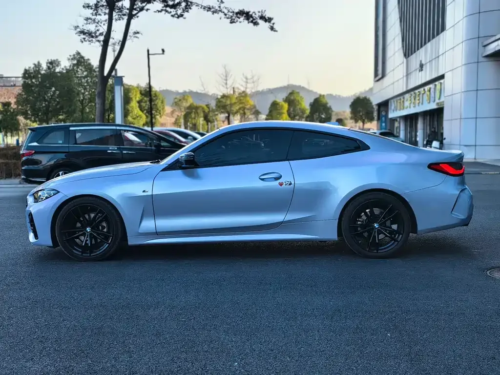 BMW 4 Series 2024 из CN, фото 8
