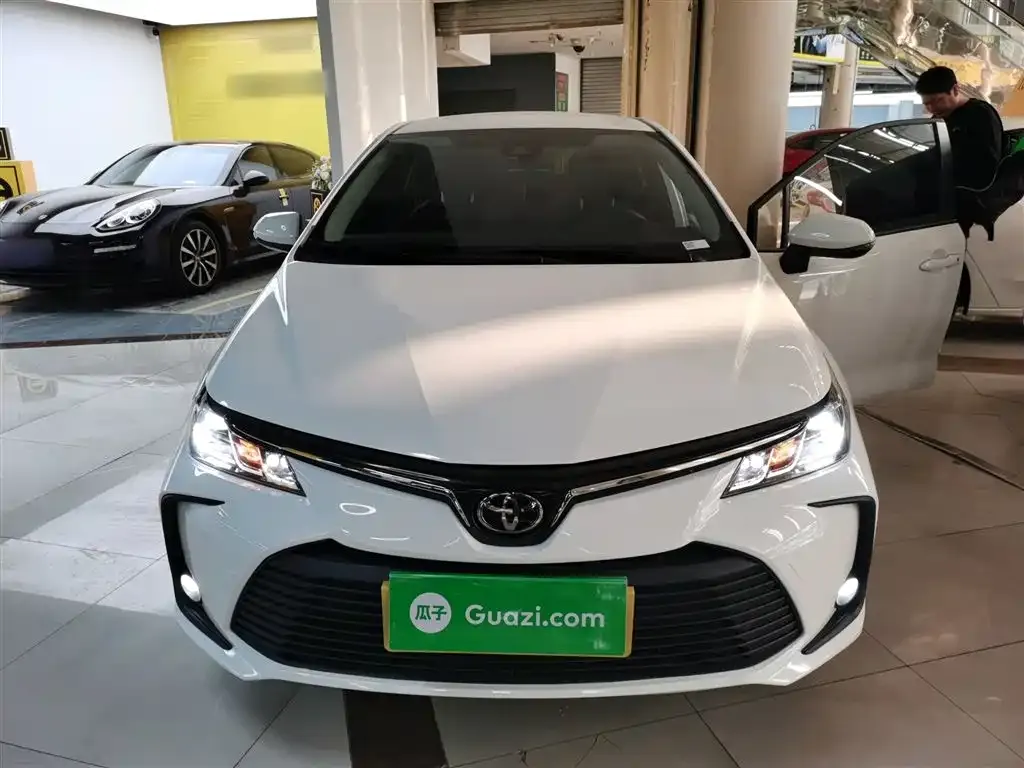 Toyota Corolla 2024 из CN, фото 3