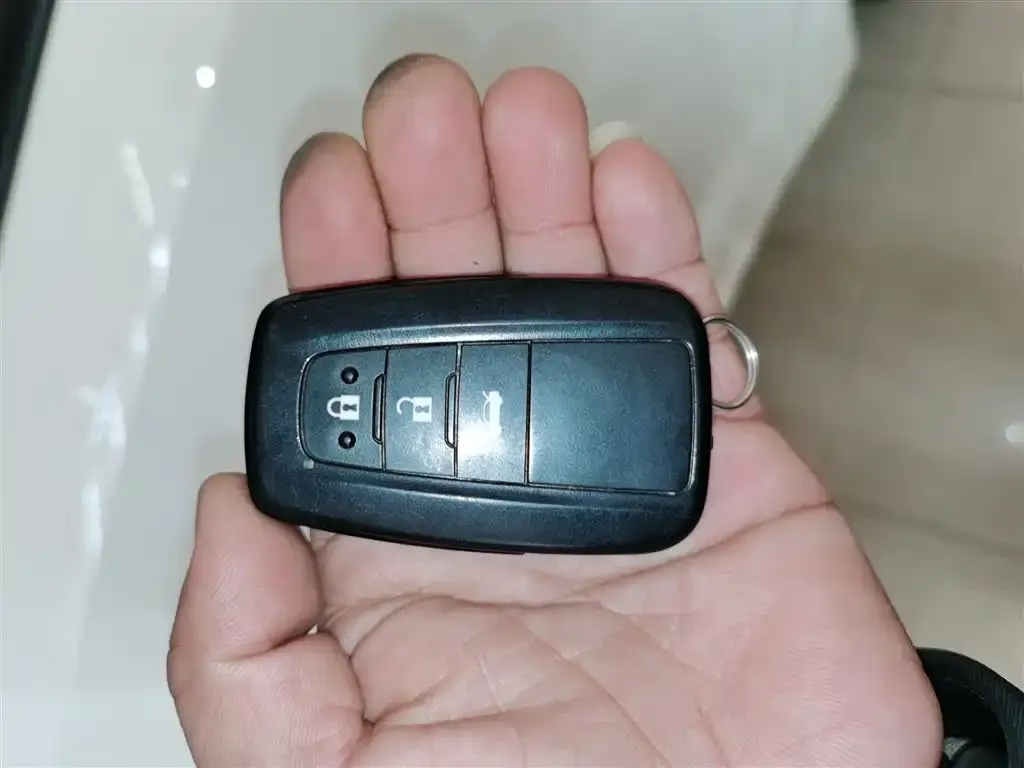 Toyota Corolla 2024 из CN, фото 9
