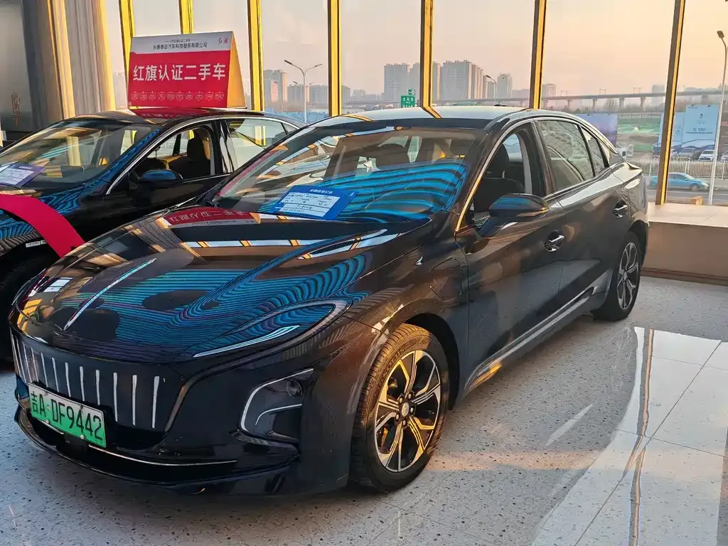 Hongqi E-QM5 2023 из CN, фото 1