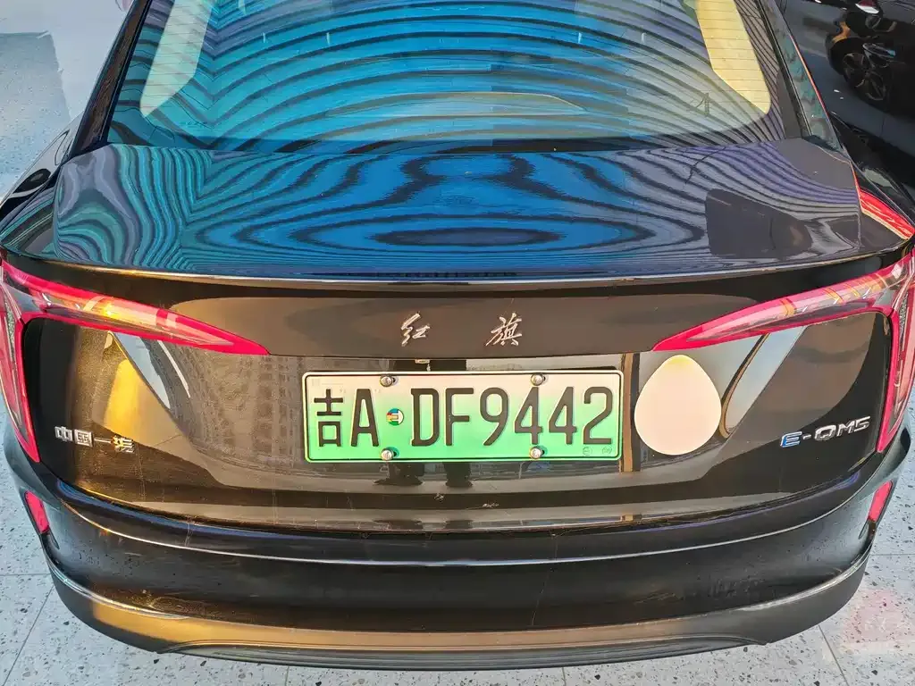 Hongqi E-QM5 2023 из CN, фото 3