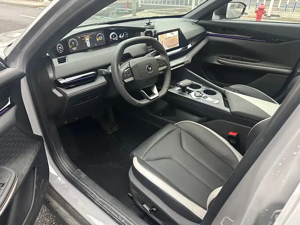 Changan UNI-V 2023 из CN, фото 6