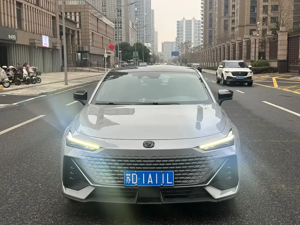 Changan UNI-V 2023 из CN, фото 9