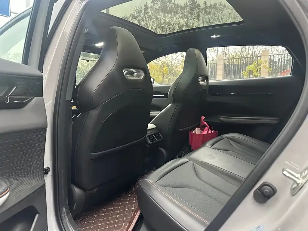 Changan UNI-V 2023 из CN, фото 5