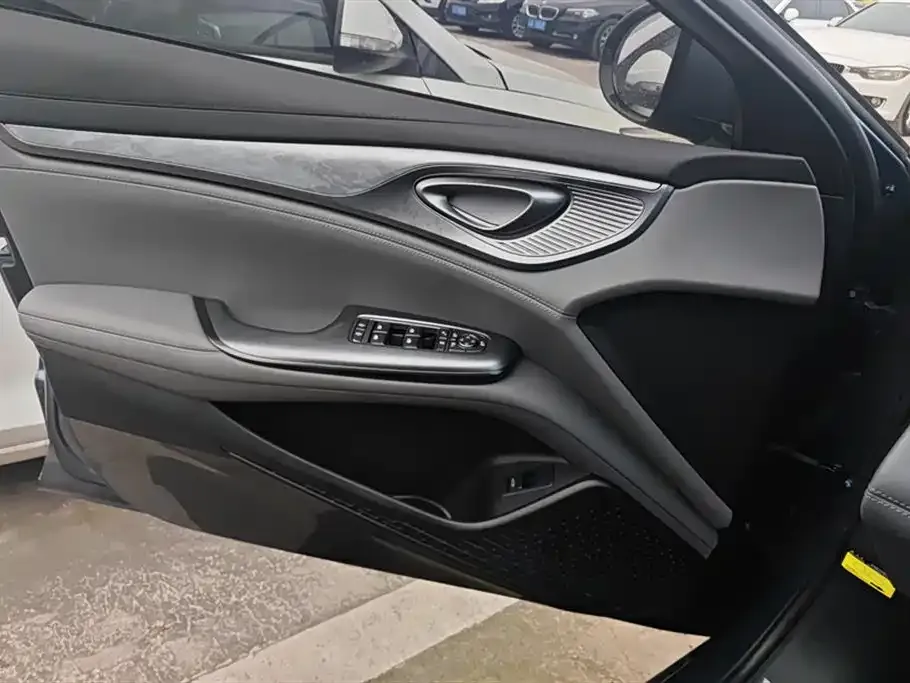 BYD Seal — фото 7