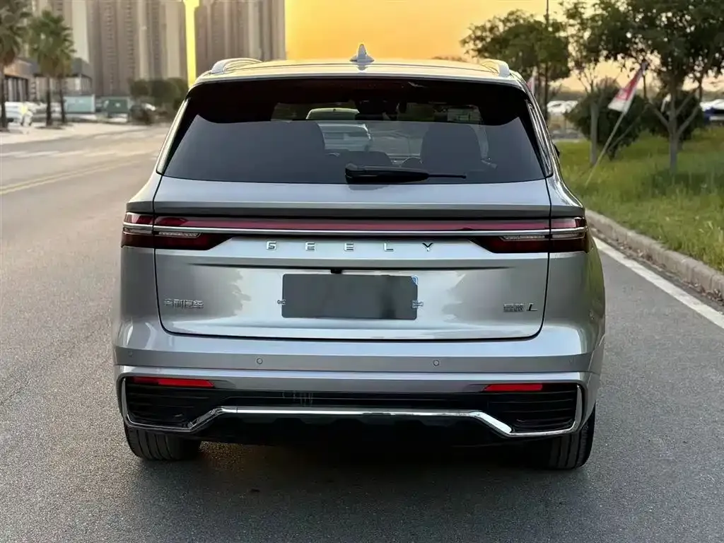 Geely Xingyue L — фото 6