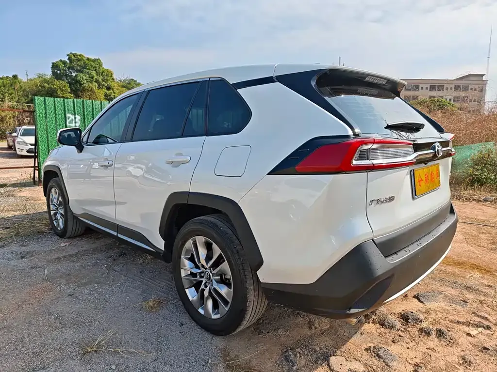 Toyota Wildlander 2022 из CN, фото 8