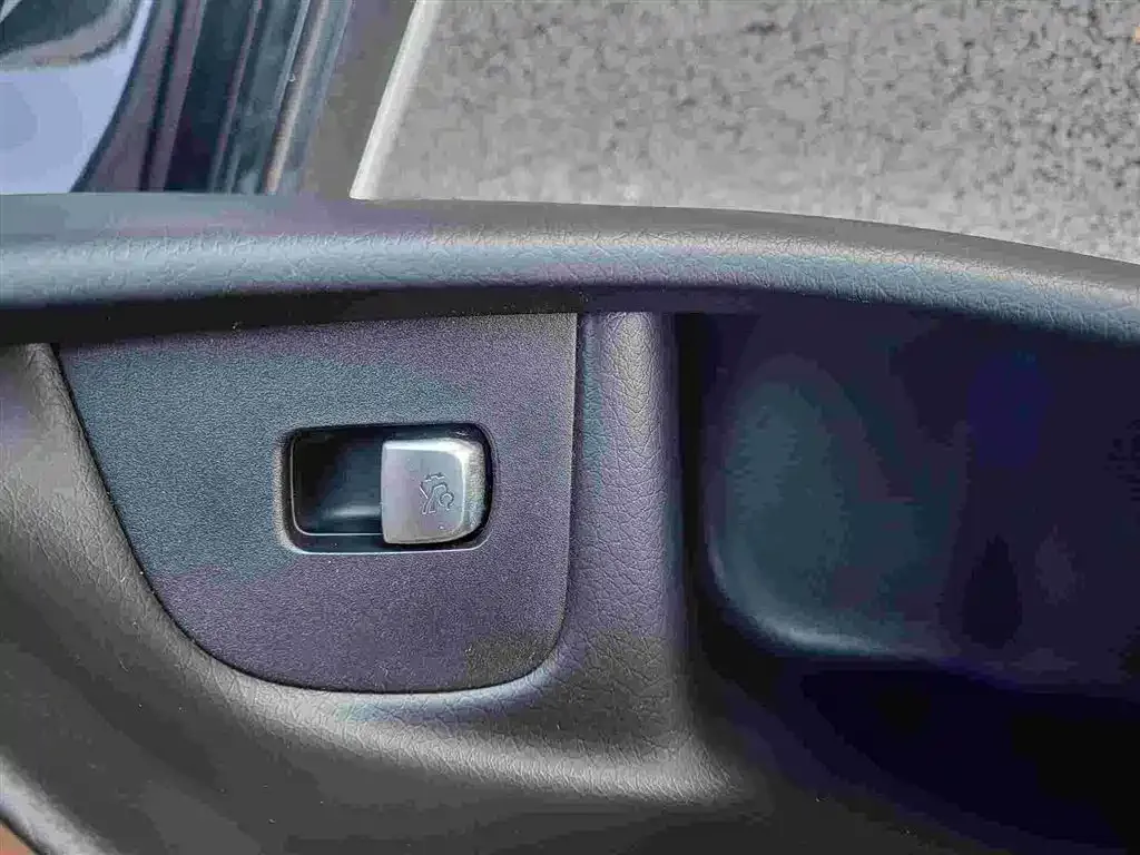 Mercedes-Benz E-Class 2022 из CN, фото 3