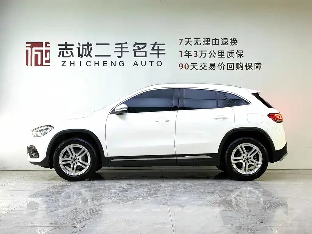 Mercedes-Benz GLA 2023 из CN, фото 3