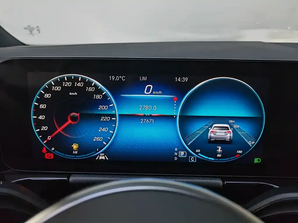 Mercedes-Benz GLA 2023 из CN, фото 2