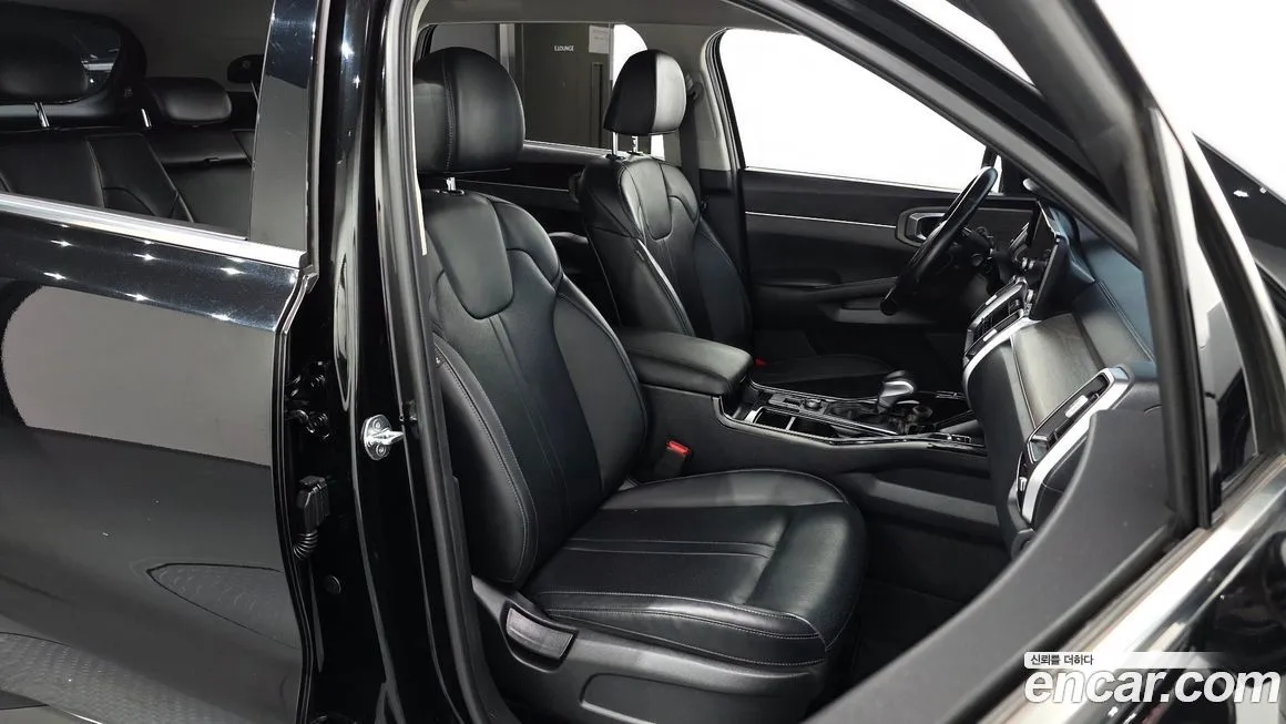Kia Sorento — фото 10