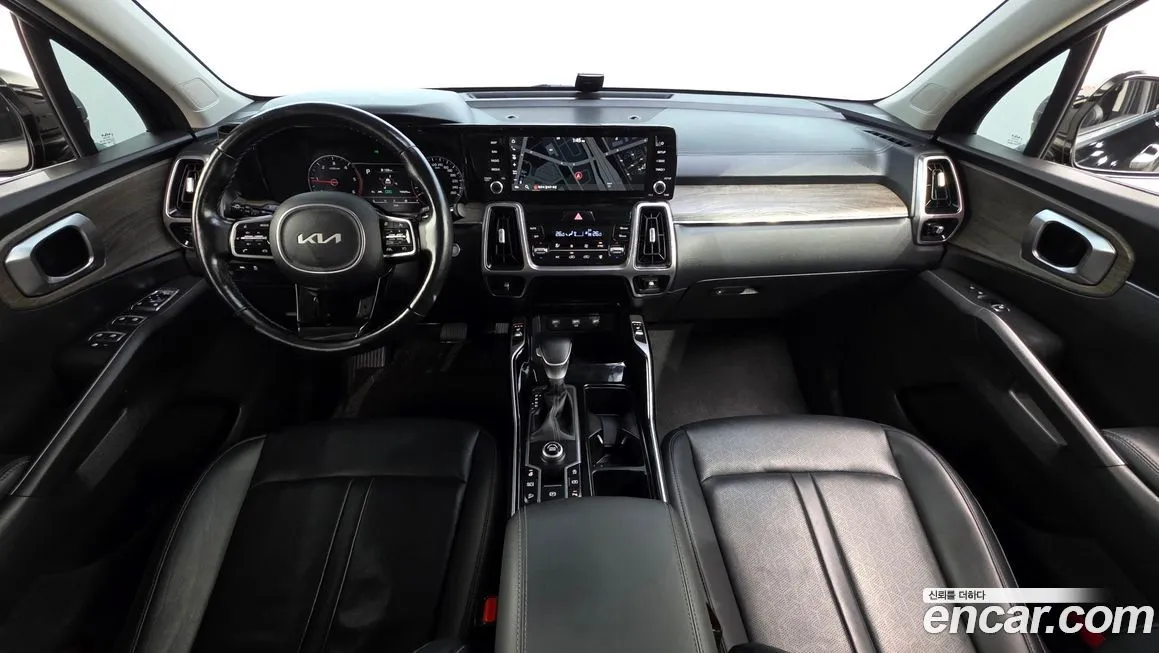 Kia Sorento — фото 7
