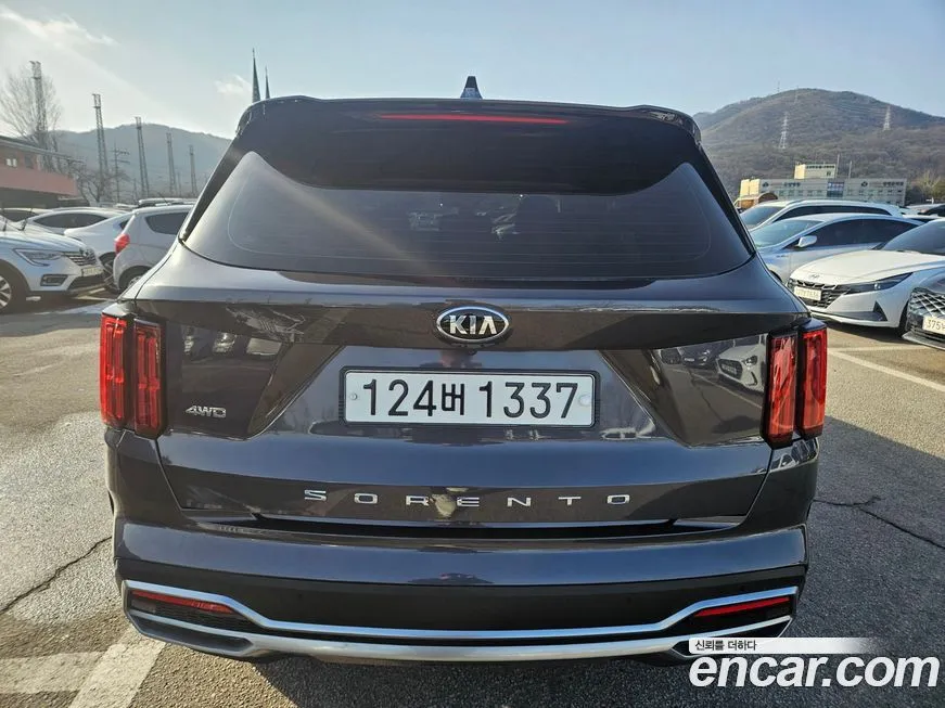 Kia Sorento — фото 5