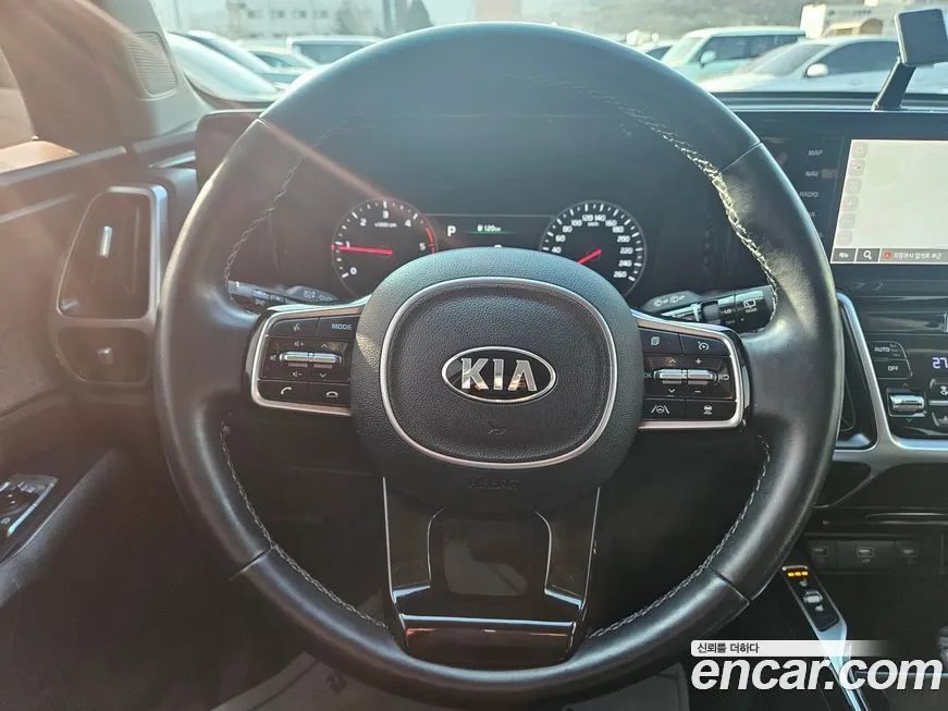 Kia Sorento — фото 3