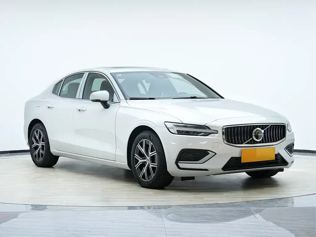 Volvo S60 2026 из CN, фото 2