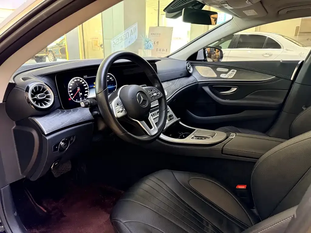 Mercedes-Benz CLS — фото 5