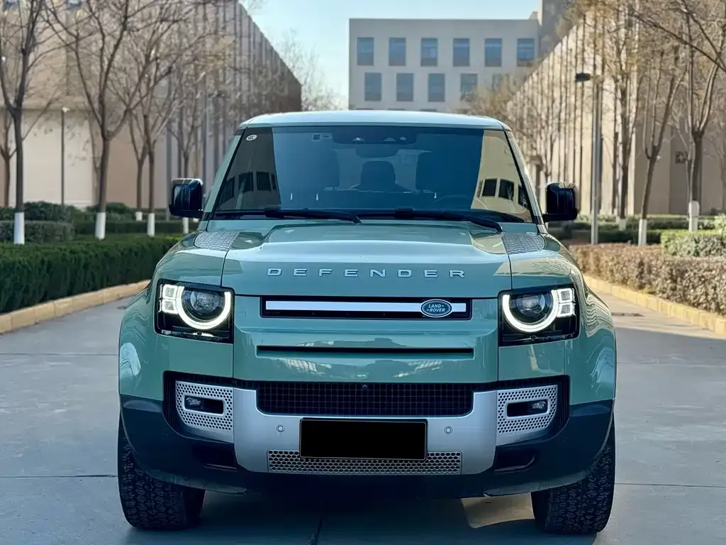 Land Rover Defender — фото 2