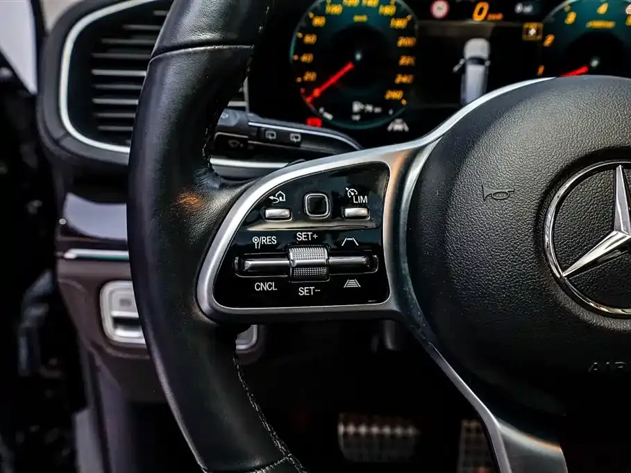 Mercedes-Benz GLS 2023 из CN, фото 8
